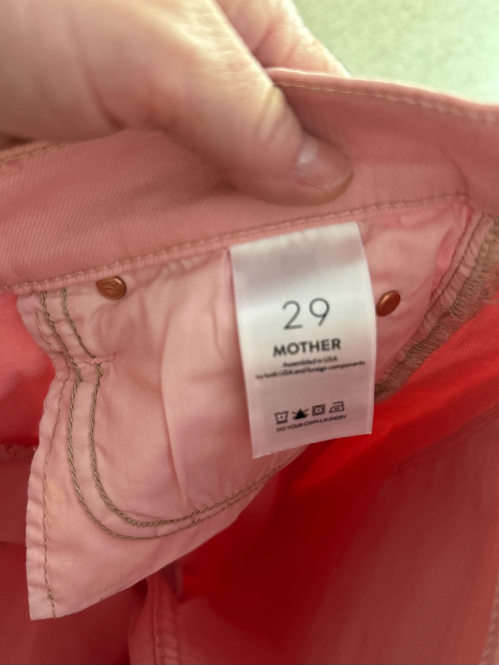 MOTHER Straight-Leg High-Rise Jeans in Dusty Pink - Picture 3 of 9